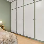 Dinbnb L Free Parking L 5 Min From Torget L Nearby Coast I Newly Furnished 公寓 *