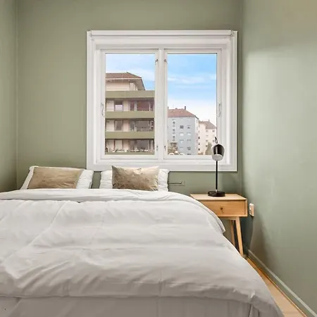 Apartment Dinbnb L Free Parking L 5 Min From Torget L Nearby Coast I Newly Furnished