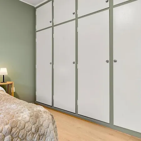 Dinbnb L Free Parking L 5 Min From Torget L Nearby Coast I Newly Furnished Apartment *