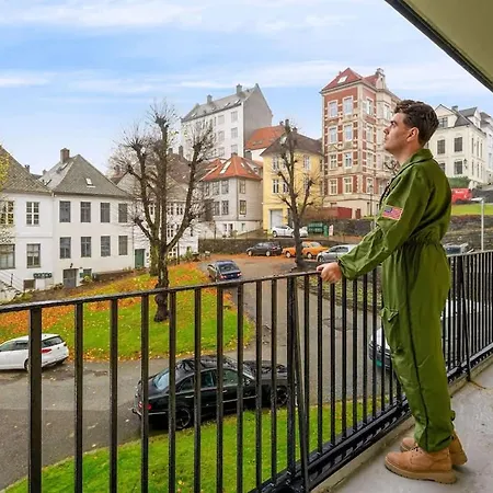 Dinbnb L Free Parking L 5 Min From Torget L Nearby Coast I Newly Furnished Apartment