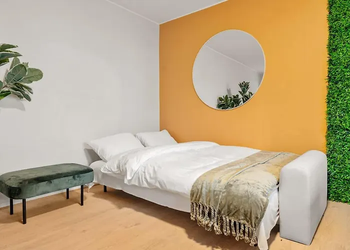 Dinbnb L Free Parking L 5 Min From Torget L Nearby Coast I Newly Furnished Lägenhet Bergen