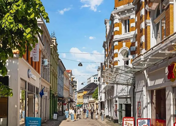 Lägenhet Dinbnb L Free Parking L 5 Min From Torget L Nearby Coast I Newly Furnished *