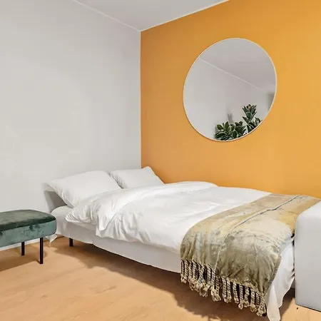 Dinbnb L Free Parking L 5 Min From Torget L Nearby Coast I Newly Furnished アパート ベルゲン