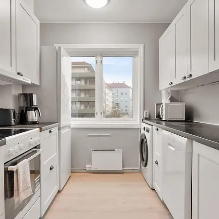 Dinbnb L Free Parking L 5 Min From Torget L Nearby Coast I Newly Furnished * Bergen